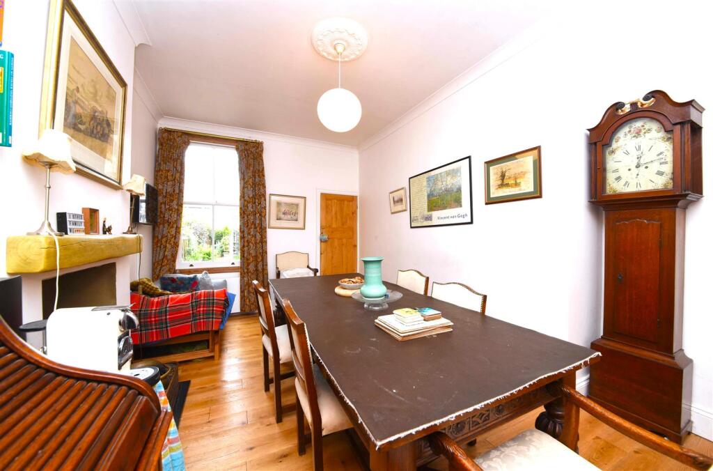 Apartment in London, Finchley - View 5