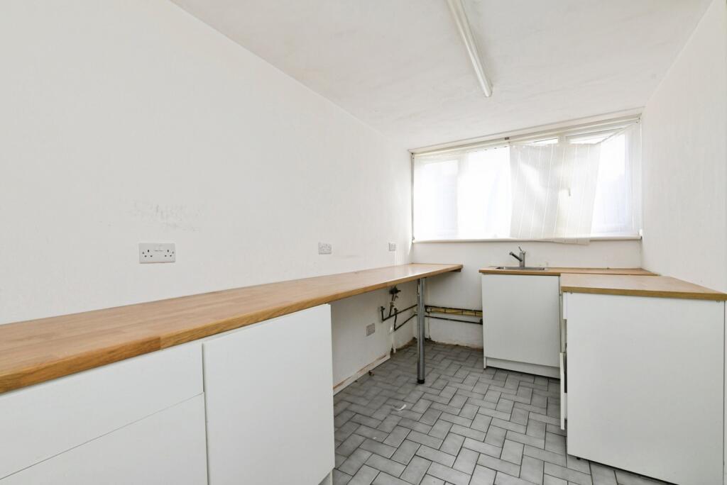 House in Basildon, Essex - More