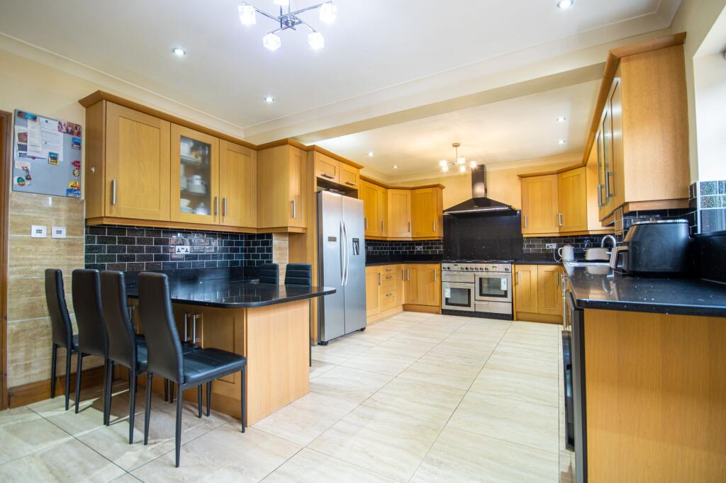 Dogsthorpe Road, Peterborough, PE1 photo 2