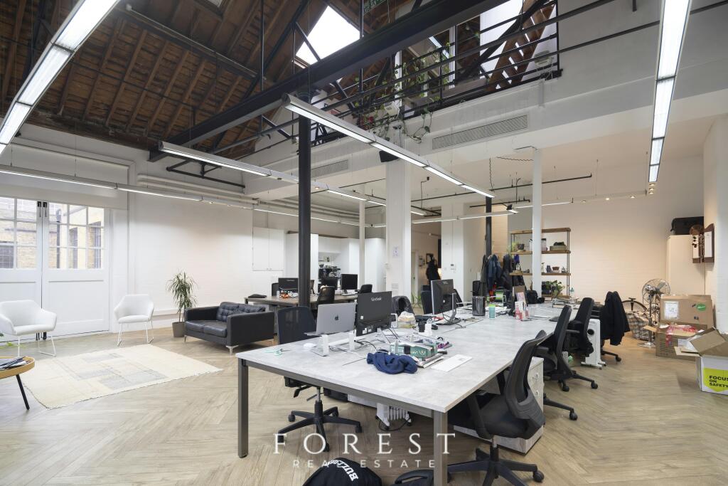 Main image of property: 19 Waterside, 44-48 Wharf Road, Islington, N1 7UX