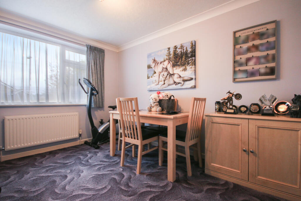 House in East Grinstead, North End - View 4