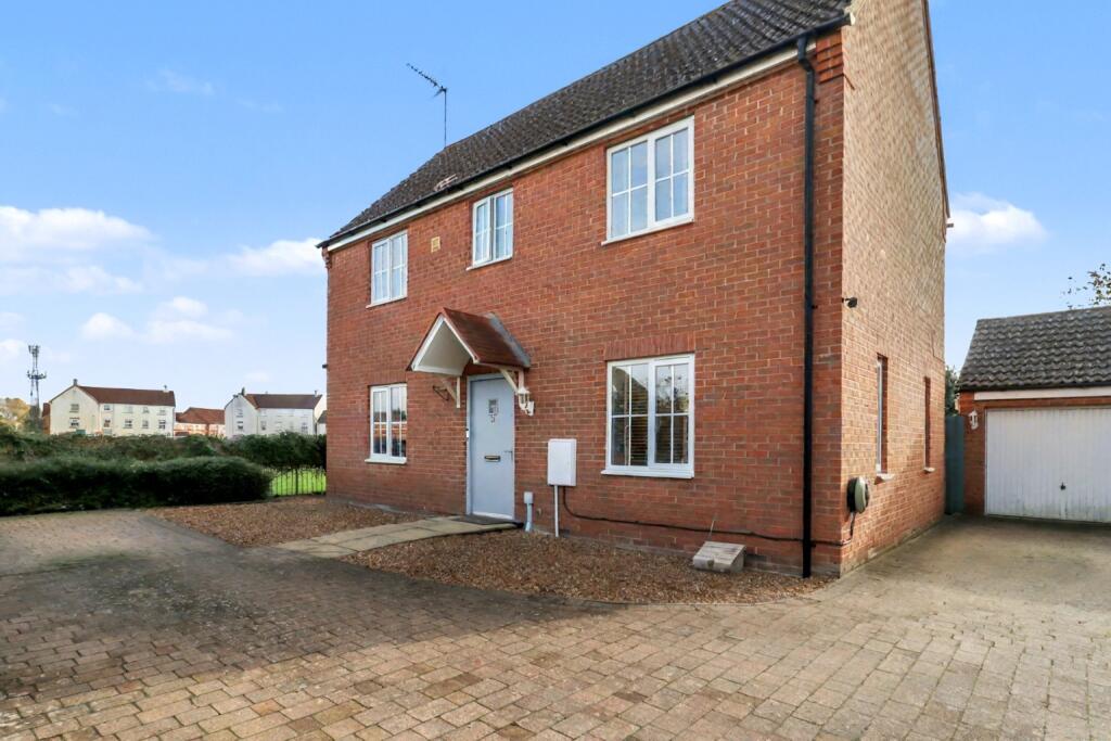 4-bed detached on Dairy Way, Gaywood, King's Lynn, Norfolk, PE30, £365,000