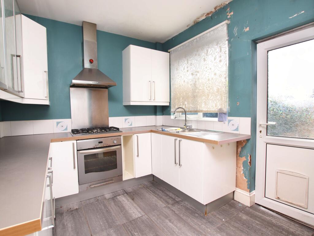 House in Cardiff, Llantrisant - View 4