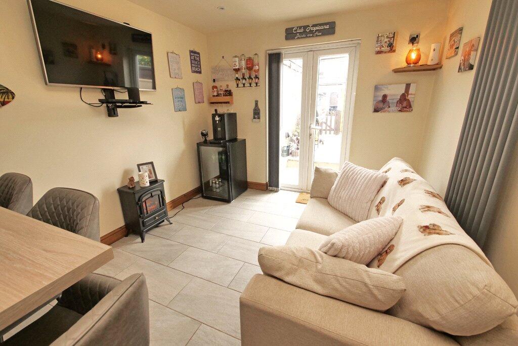 15 The Grove, Skipton, BD23 2LB photo 4