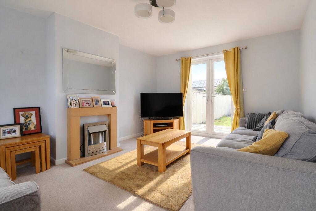 Oaklea Crescent, Fremington, Barnstaple, Devon, EX31 photo 3