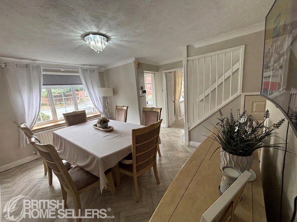 House in Shrewsbury, Bowbrook, Gains Park - View 4