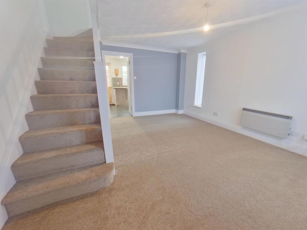 House in Gosport, Hampshire - View 5