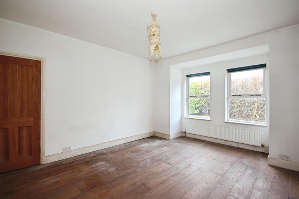 House in Warwick, Shrewley - View 2