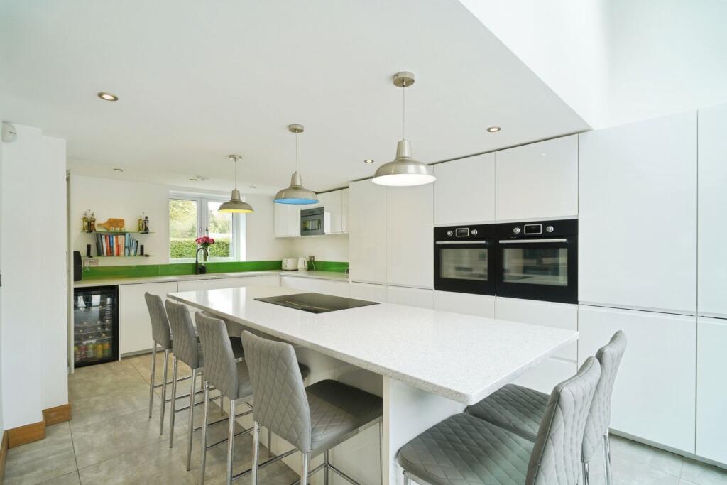 Four Ashes Road, Solihull, B93 photo 5