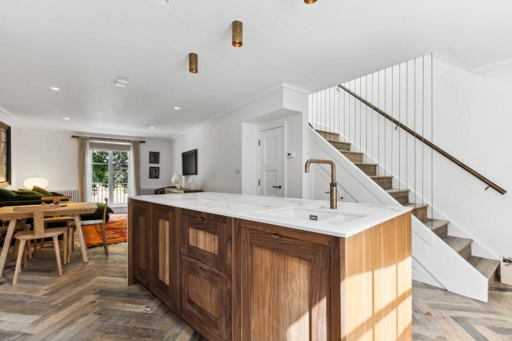 Main image of property: The Green, Richmond, Surrey, TW9