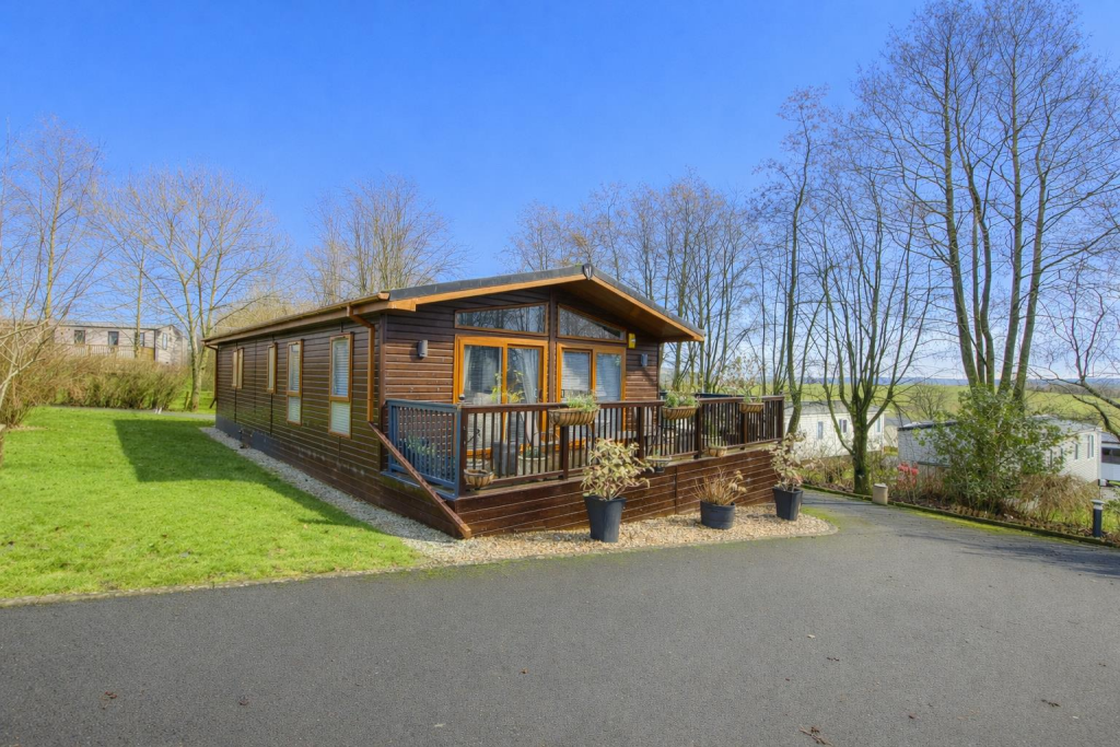 Main image of property: Tarn House, Stirton