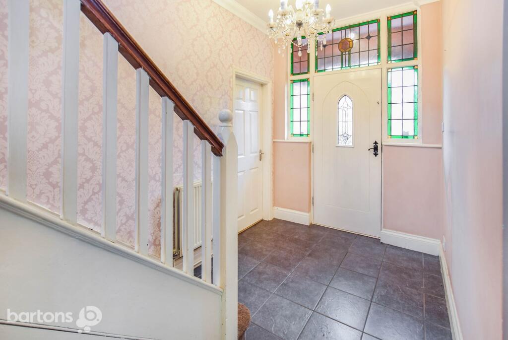 Broom Crescent, Rotherham, S60 photo 2