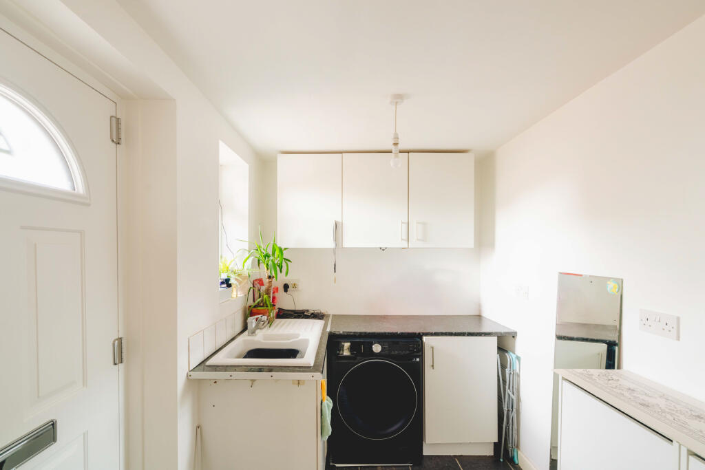 Barrow Hill Crescent, Shirehampton, Bristol photo 5