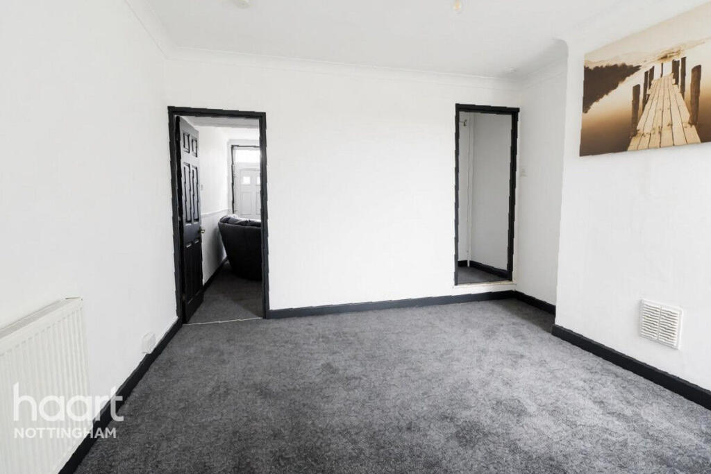 House in Nottingham - View 4