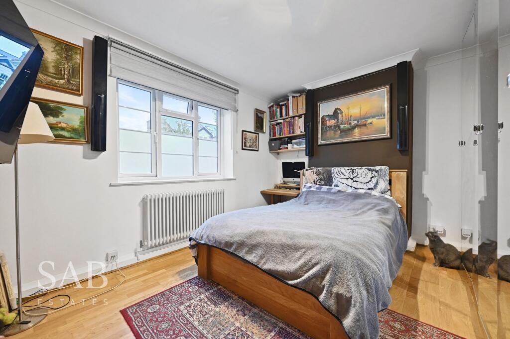 Apartment in London - View 3