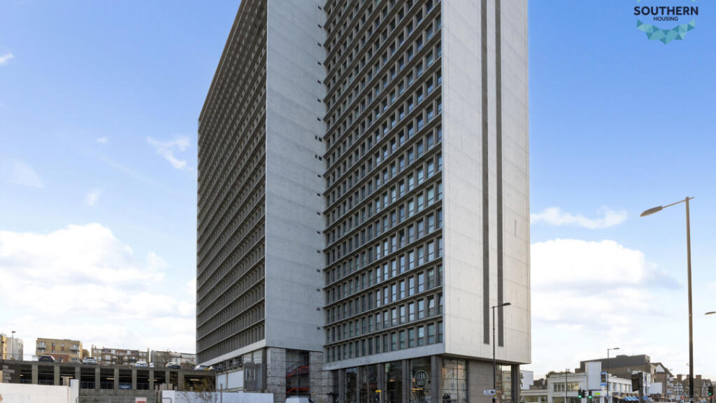 Main image of property: 233 High Street, Croydon, Surrey, Croydon, CR0 1FX