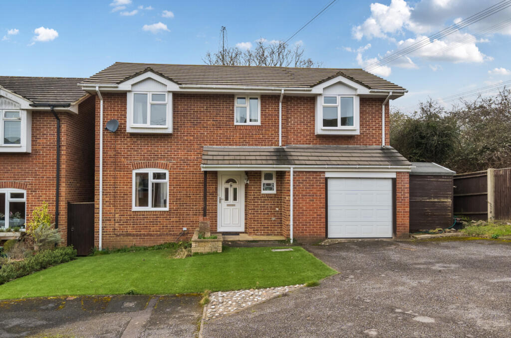 Main image of property: Birch Grove, Boyatt Wood, Hampshire, SO50
