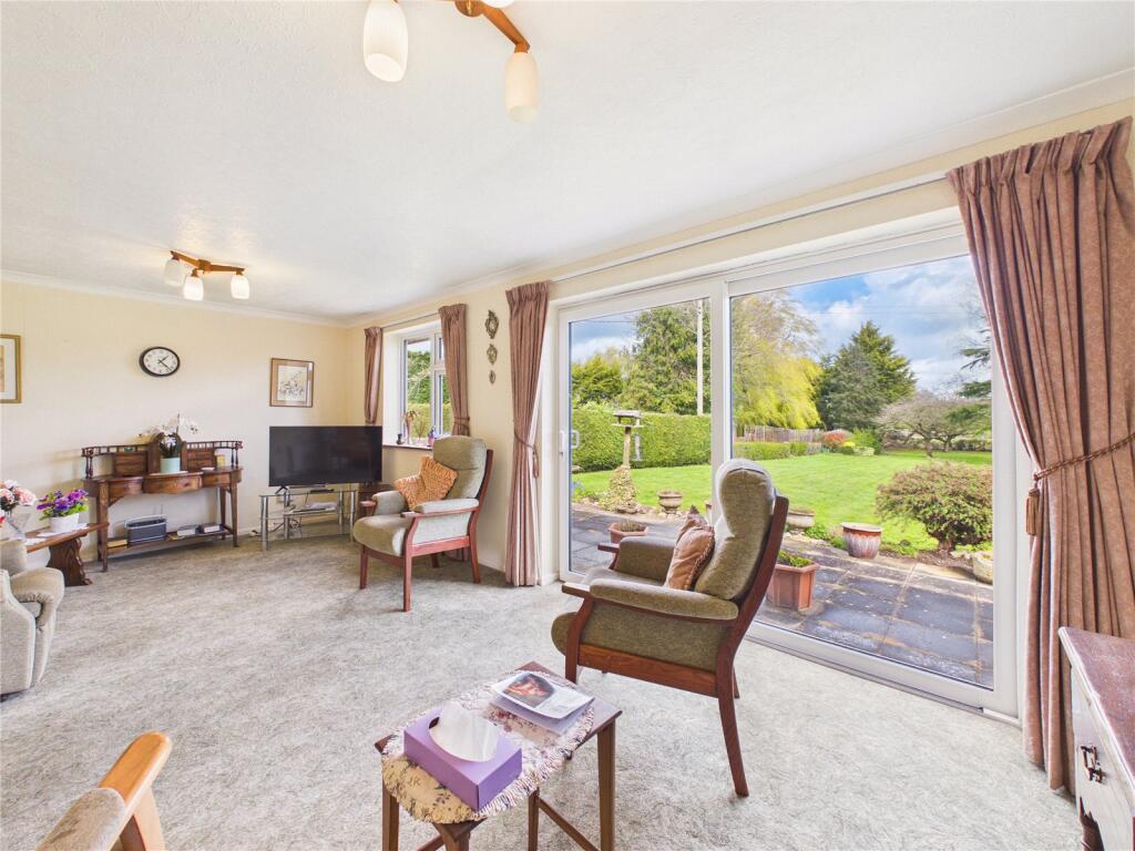 Trench Lane, Oddingley, Droitwich Spa, Worcestershire, WR9 photo 4