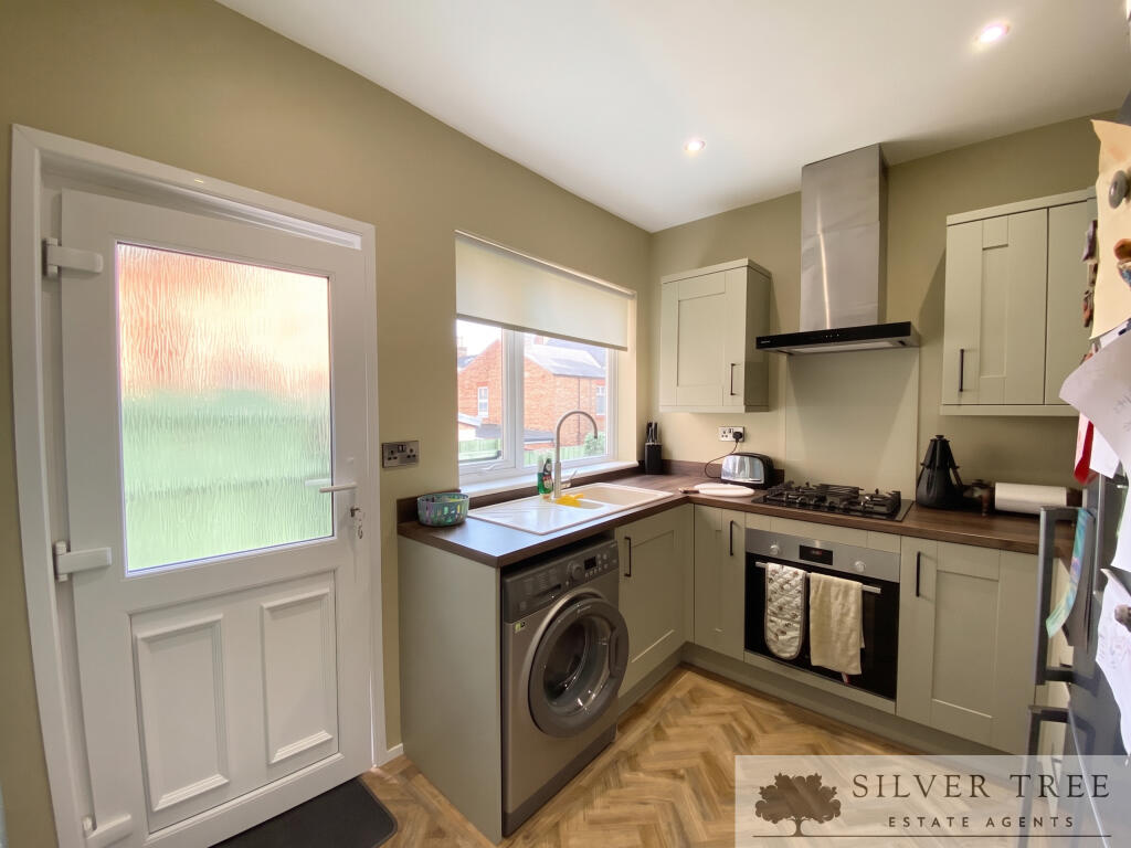 Beechville Avenue, Scarborough, North Yorkshire photo 4