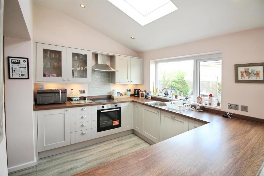 House in Sherburn in Elmet, North Yorkshire - View 2
