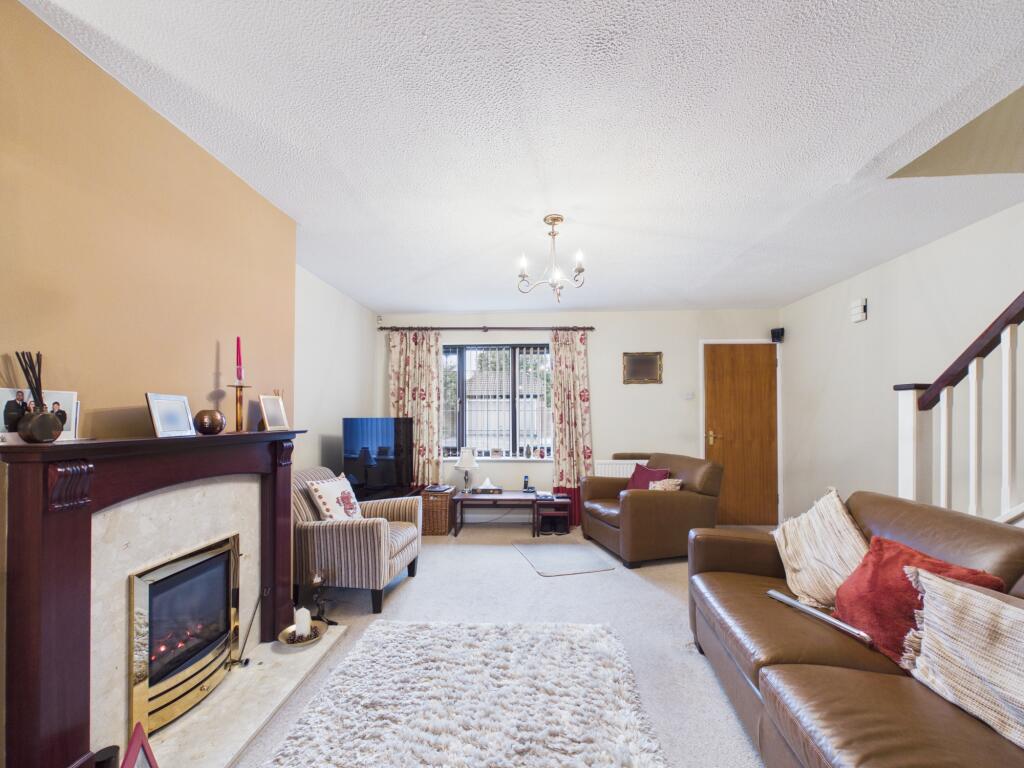 Spindletree Drive, Oakwood photo 2