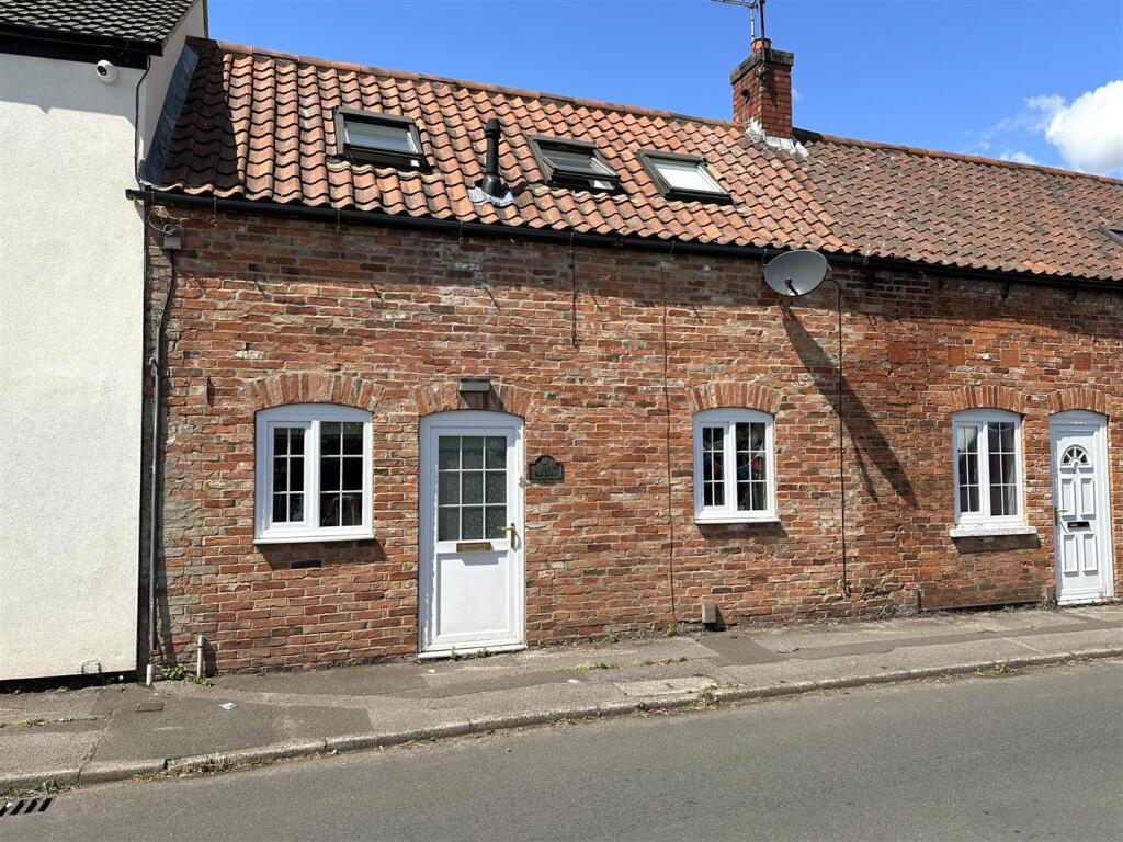 Main image of property: The Old Barn, Wetsyke Lane, Balderton, Newark