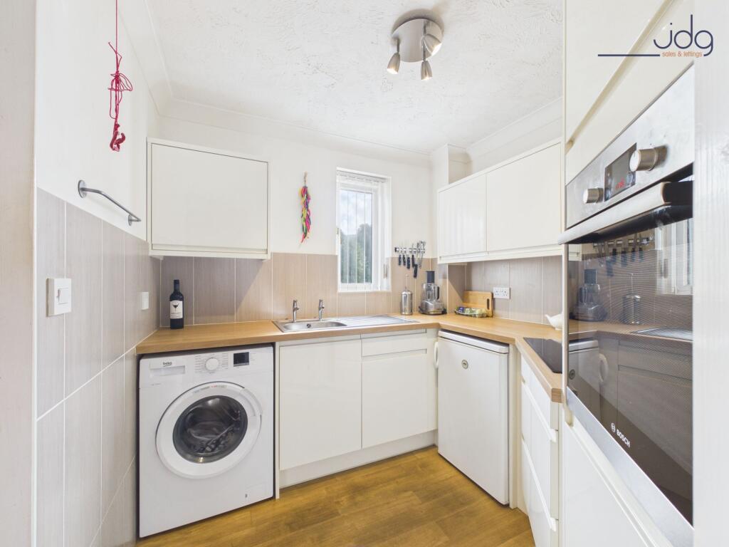 Apartment in Lancaster - View 4