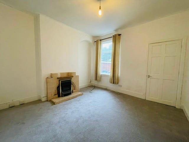 House in Sandwell, West Midlands - View 3