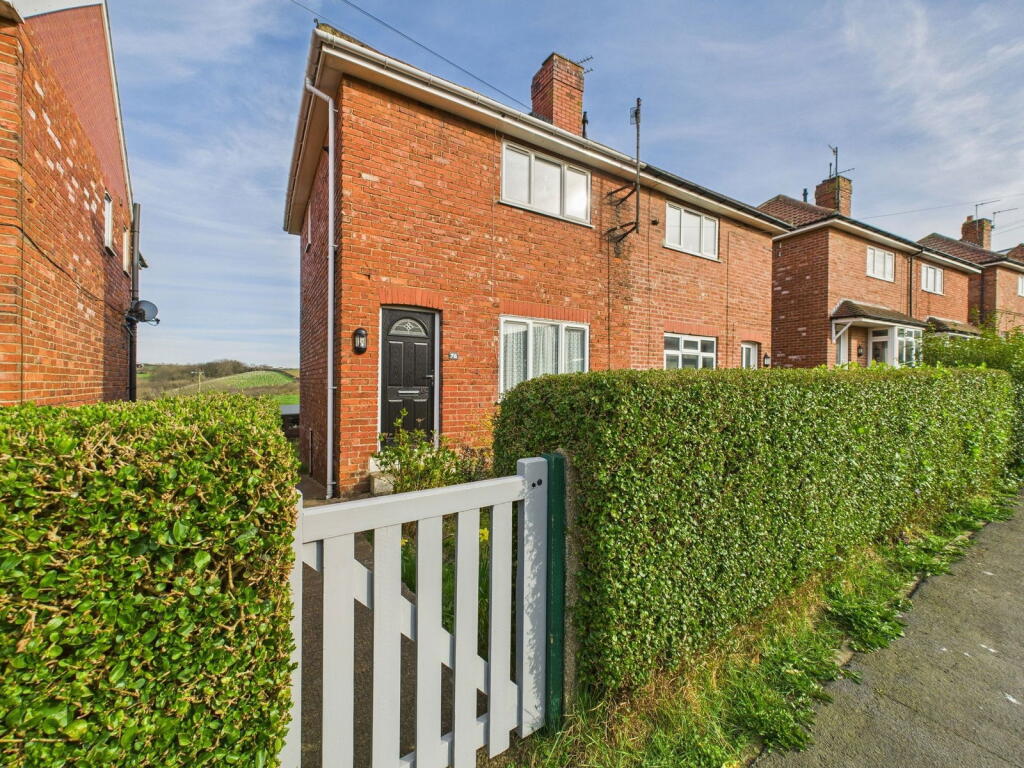 2-bed semi-detached on St. Peters Road, Whitby, YO22 4HX, £175,000