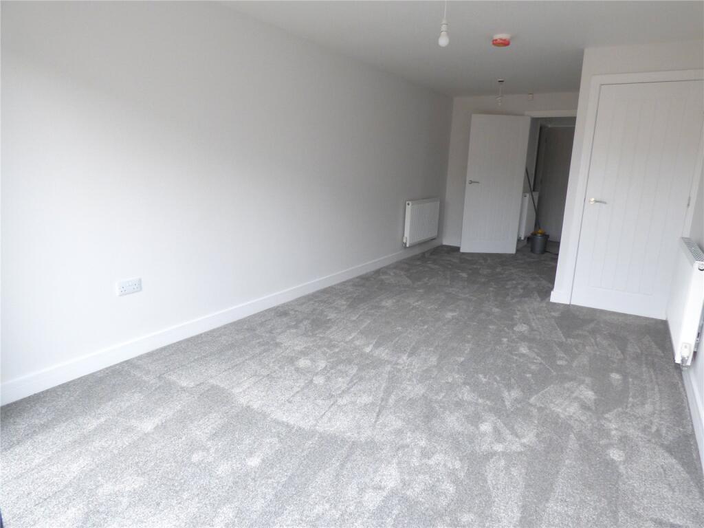 House in Kirklees, West Yorkshire - View 5