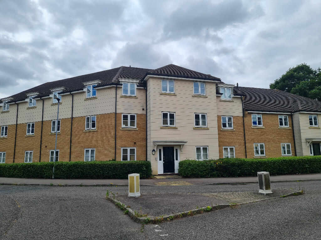 Main image of property: North Lodge Drive, Papworth Everard CB23 3NY