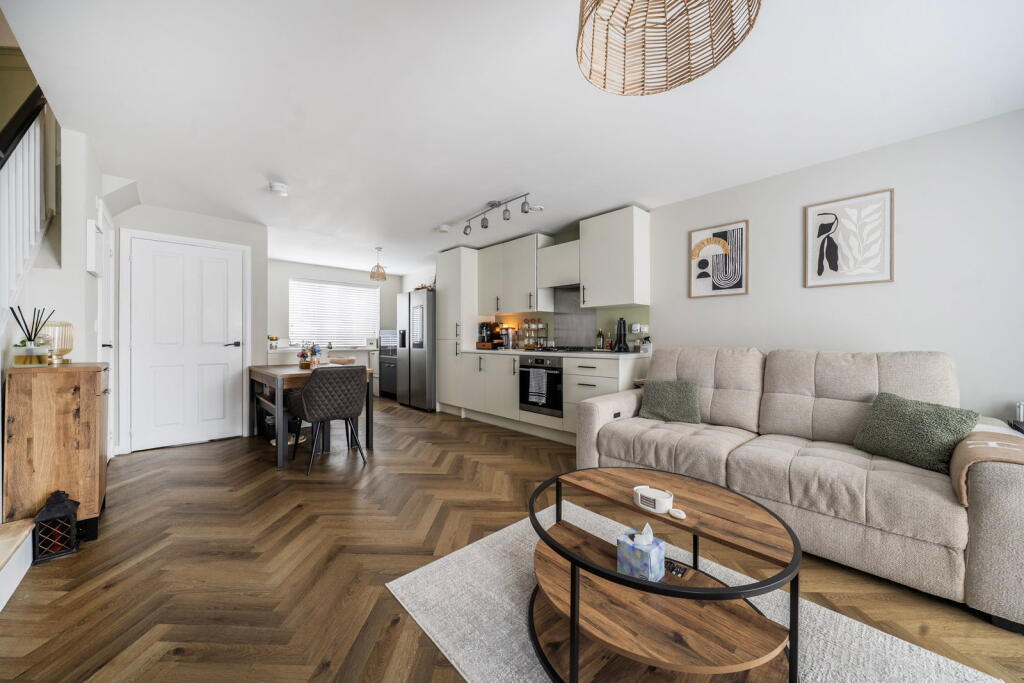 House in Basingstoke and Deane, Dummer - View 4