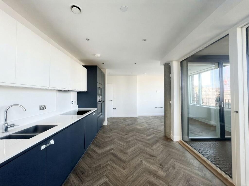 Apartment in London - More