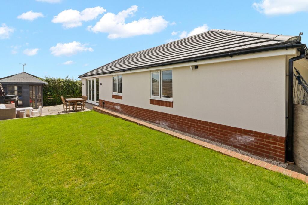 Hawks Road, Hailsham, East Sussex, BN27 photo 2