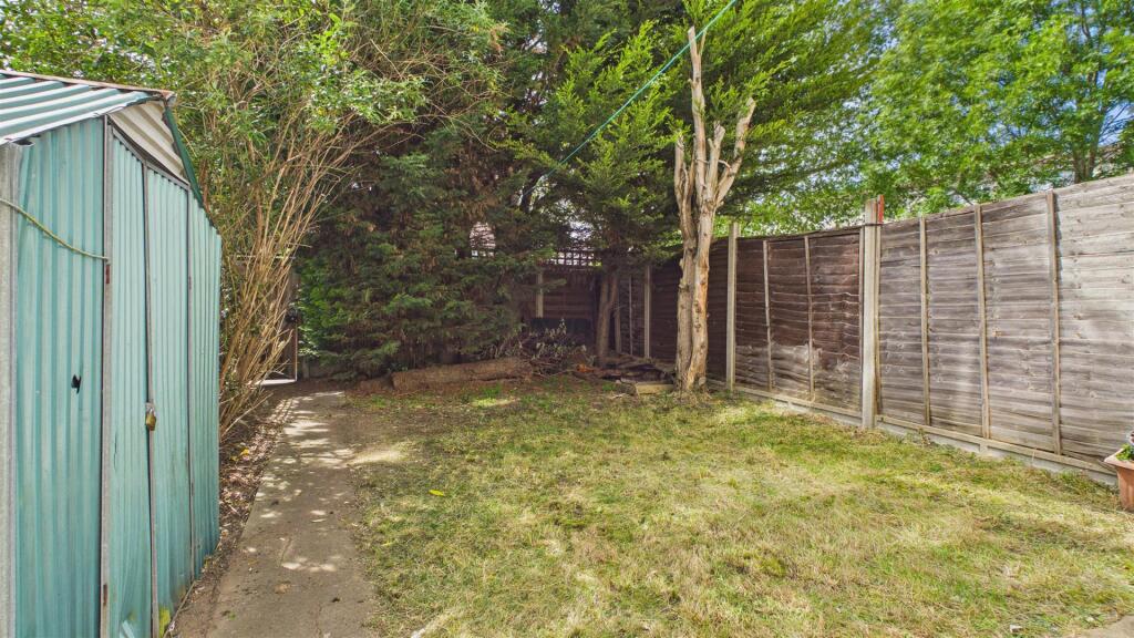 Apartment in Enfield - View 2