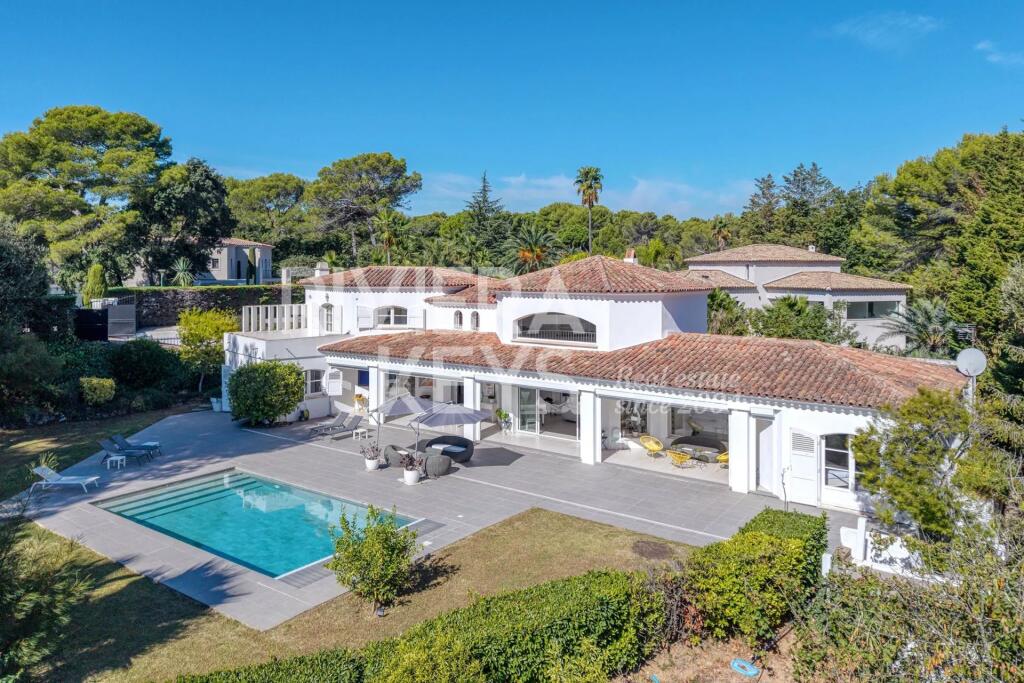Main image of property: Provence-Alps-Cote d`Azur, Alpes-Maritimes, Mougins