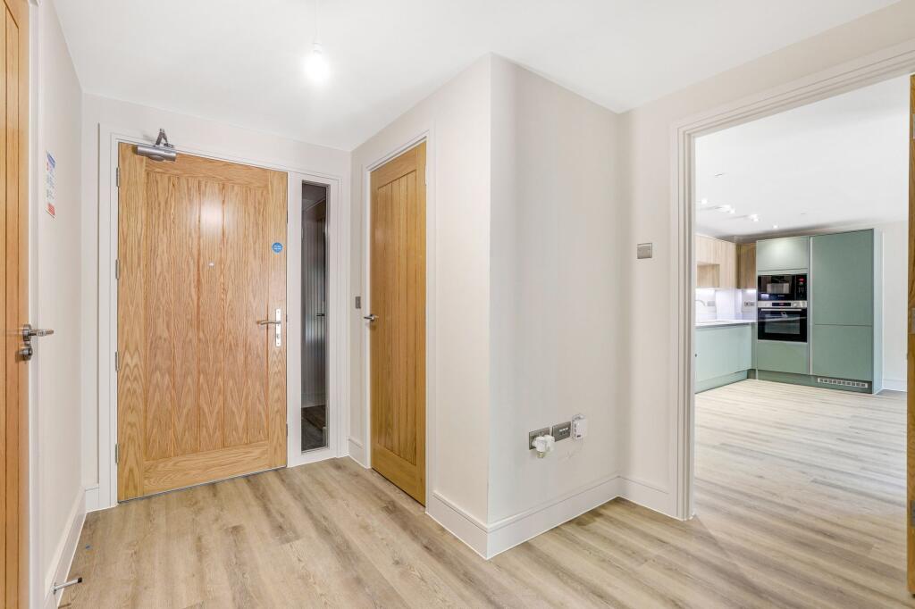 Apartment in Mansfield, Nottinghamshire - View 5
