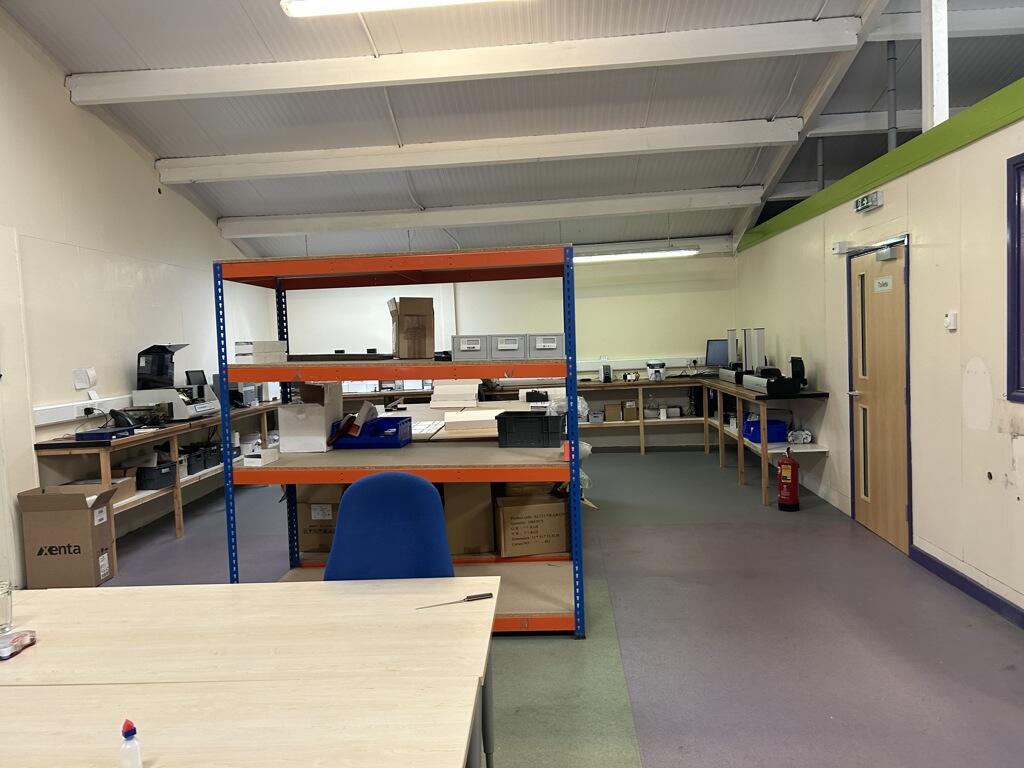 Photo 4
