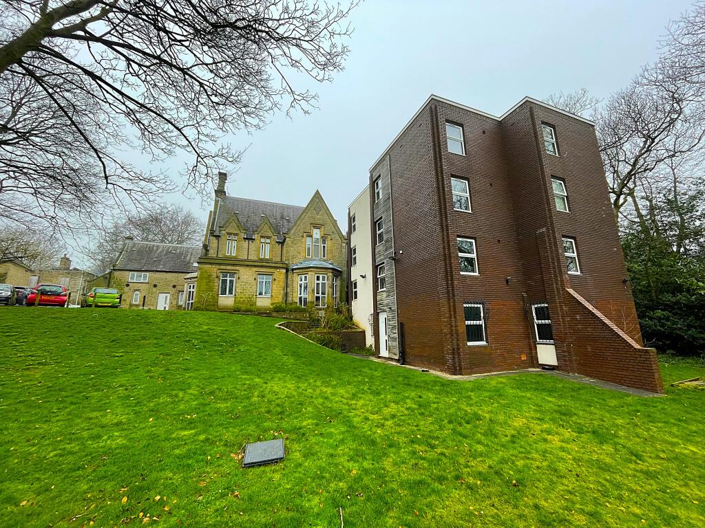 Main image of property: Room 27, St. Anns Lodge, St. Anns Lane, Leeds, West Yorkshire LS4 2SJ
