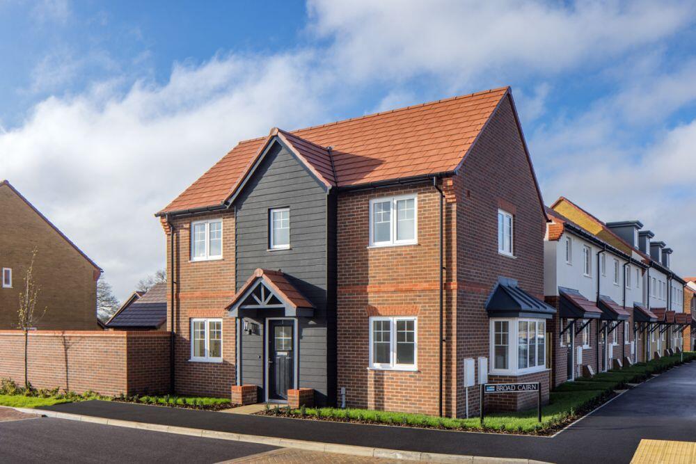 Main image of property: Ladygrove,
Didcot,
Oxfordshire,
OX11 9BS
