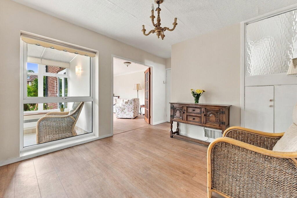 House in Nottingham, Burton Joyce - View 2