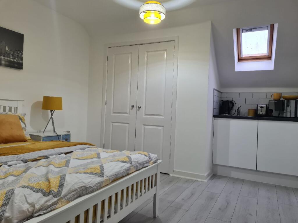 Main image of property: Room 5, Aster Way, CB4