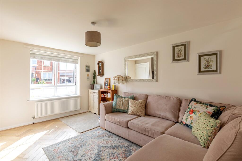 Withers Ground, Devizes, Wiltshire, SN10 photo 4