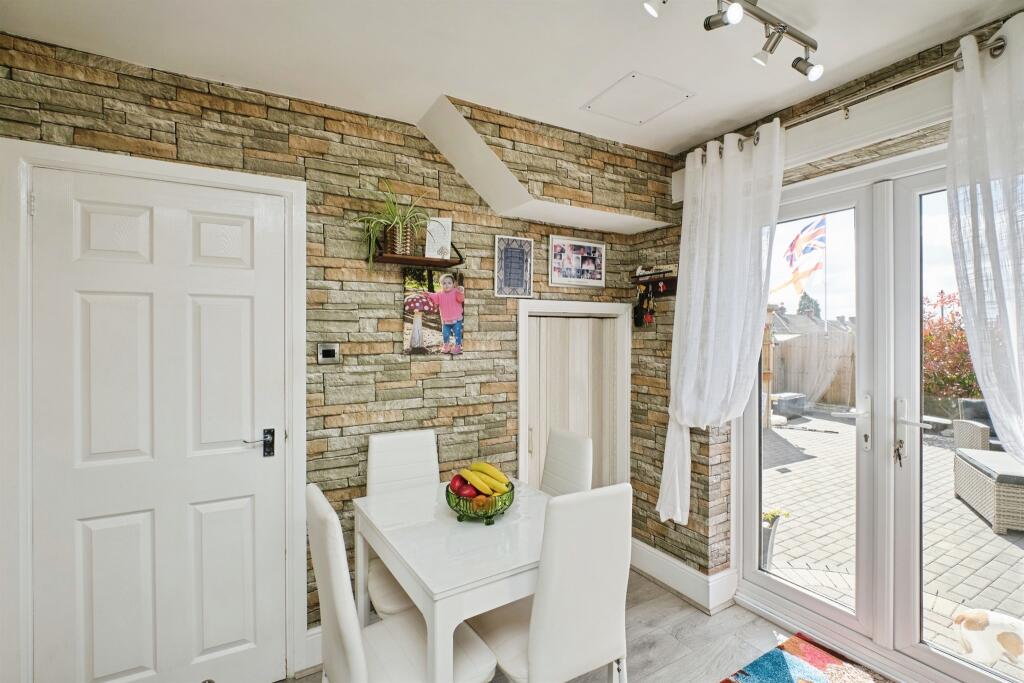 House in Birmingham, West Midlands - View 6