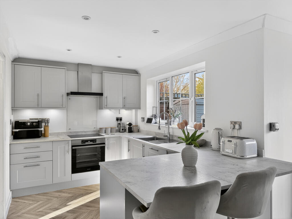 House in Mid Devon, Cullompton - View 4