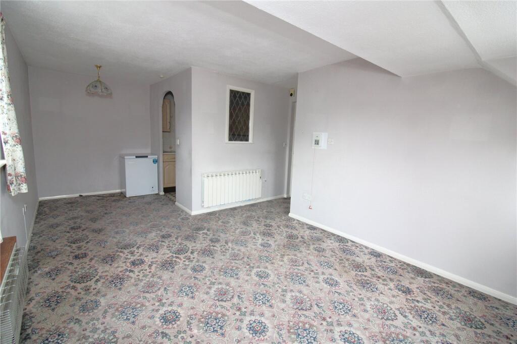 Apartment in Portsmouth - View 2