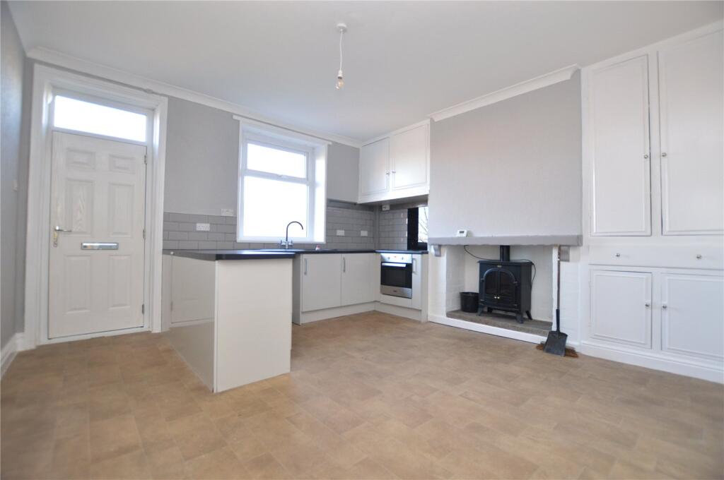 House in Leeds, Howlett Cross - View 3