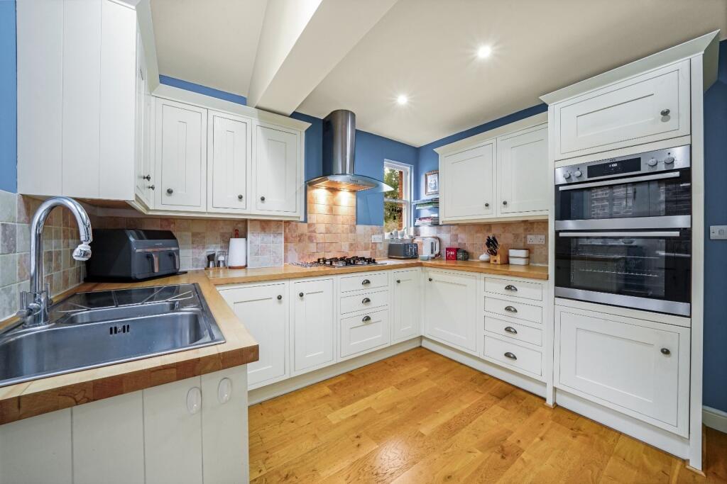 House in Harrow - More