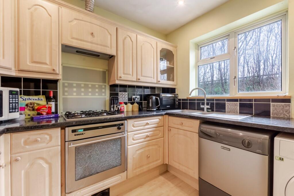 Apartment in London - View 5