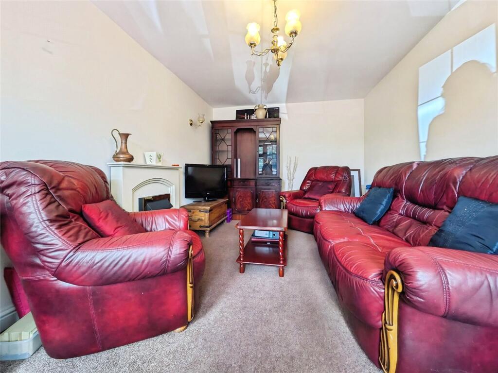 Merridale Road, Wolverhampton, West Midlands, WV3 - View 2